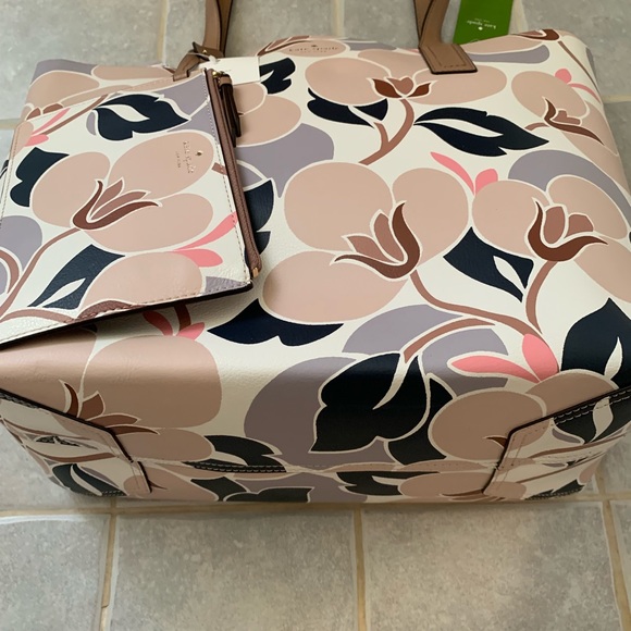 KATE SPADE MYA BREEZY FLORAL TOTE BAG REVERSIBLE - Picture 7 of 8